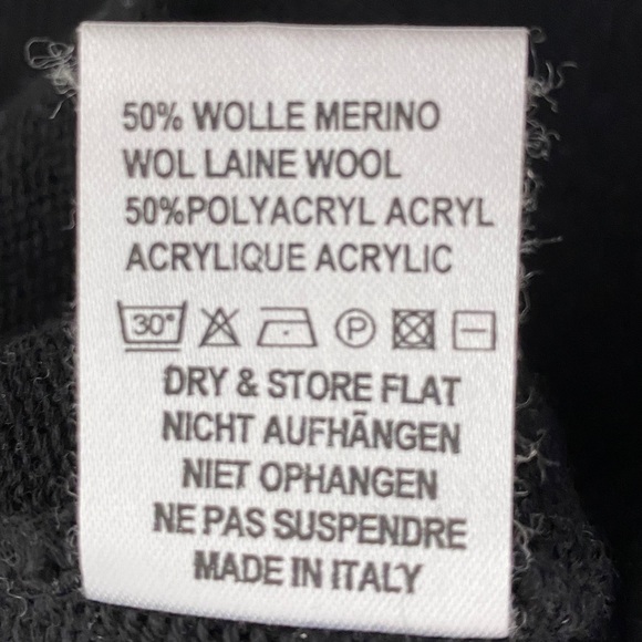 Ladies Black Merino Wool Sweater - Picture 6 of 6